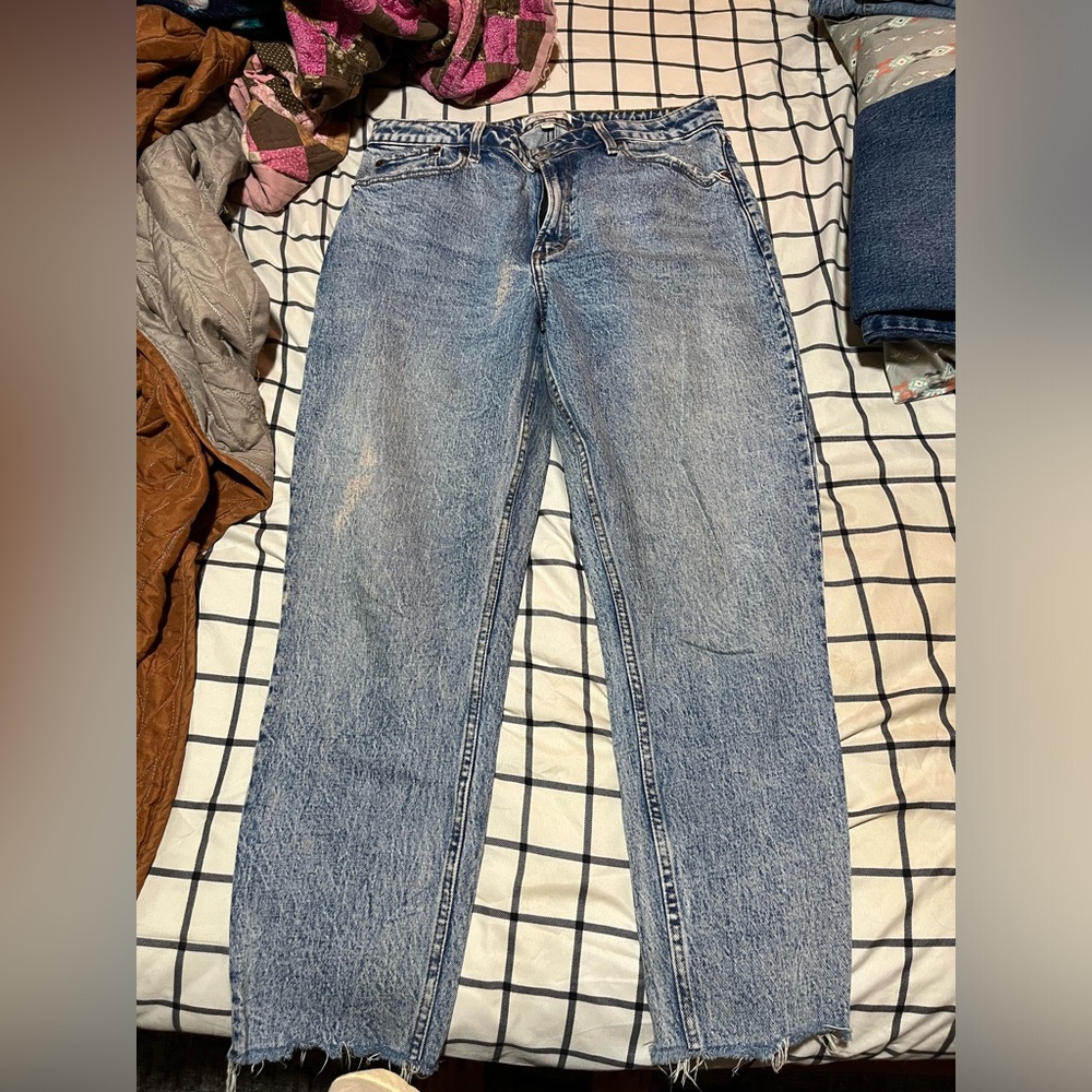 Abercrombie the mom high rise jeans